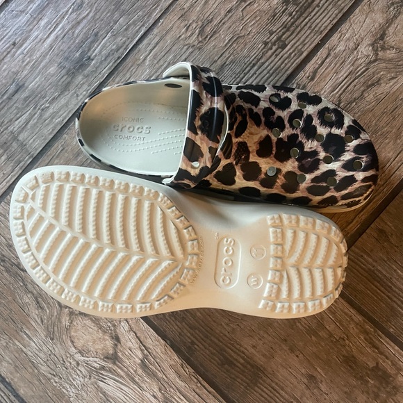 Crocs leopard platform W 11 EUC - Picture 6 of 7